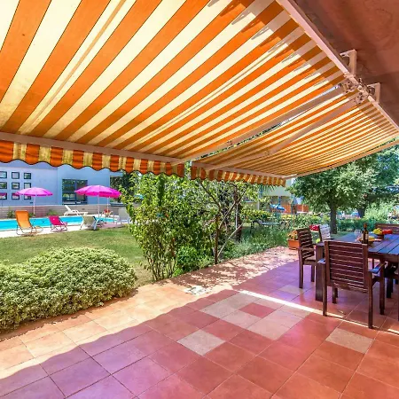 Silva By Interhome Peroj